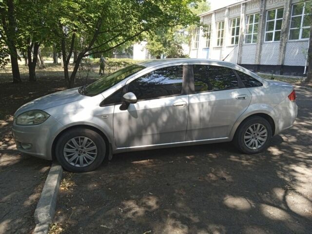 Серый Фиат Линеа, объемом двигателя 1.4 л и пробегом 200 тыс. км за 4200 $, фото 3 на Automoto.ua