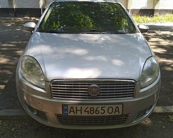 Серый Фиат Линеа, объемом двигателя 1.37 л и пробегом 180 тыс. км за 4900 $, фото 1 на Automoto.ua