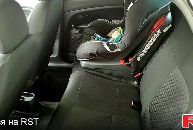 Сірий Фіат Лінеа, об'ємом двигуна 1.4 л та пробігом 146 тис. км за 5500 $, фото 9 на Automoto.ua