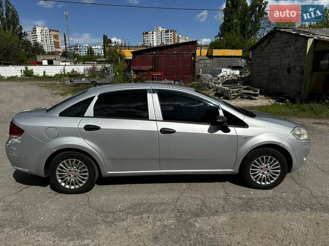 Серый Фиат Линеа, объемом двигателя 1.37 л и пробегом 262 тыс. км за 3600 $, фото 8 на Automoto.ua