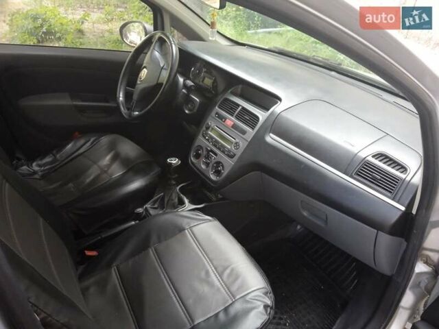 Серый Фиат Линеа, объемом двигателя 1.37 л и пробегом 180 тыс. км за 4900 $, фото 5 на Automoto.ua