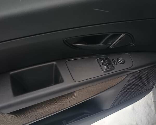 Серый Фиат Линеа, объемом двигателя 1.37 л и пробегом 45 тыс. км за 6600 $, фото 13 на Automoto.ua