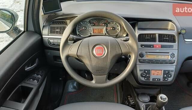 Сірий Фіат Лінеа, об'ємом двигуна 1.25 л та пробігом 54 тис. км за 7700 $, фото 12 на Automoto.ua