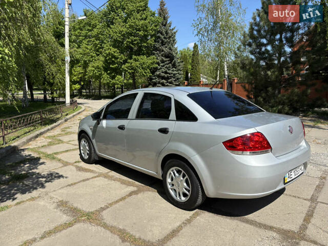 Серый Фиат Линеа, объемом двигателя 1.37 л и пробегом 223 тыс. км за 4950 $, фото 2 на Automoto.ua