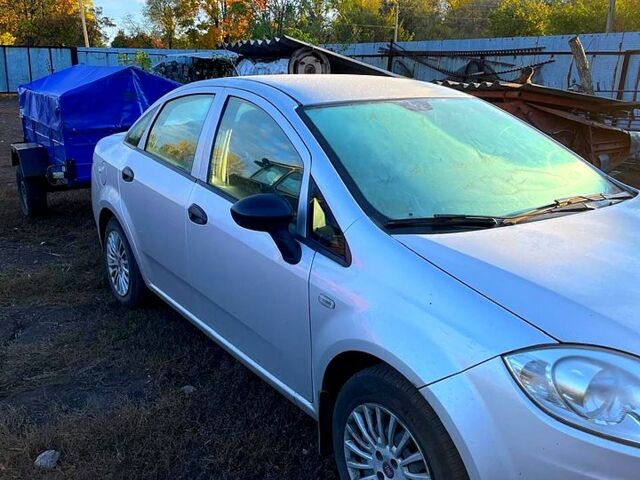 Серый Фиат Линеа, объемом двигателя 1.4 л и пробегом 160 тыс. км за 3500 $, фото 2 на Automoto.ua