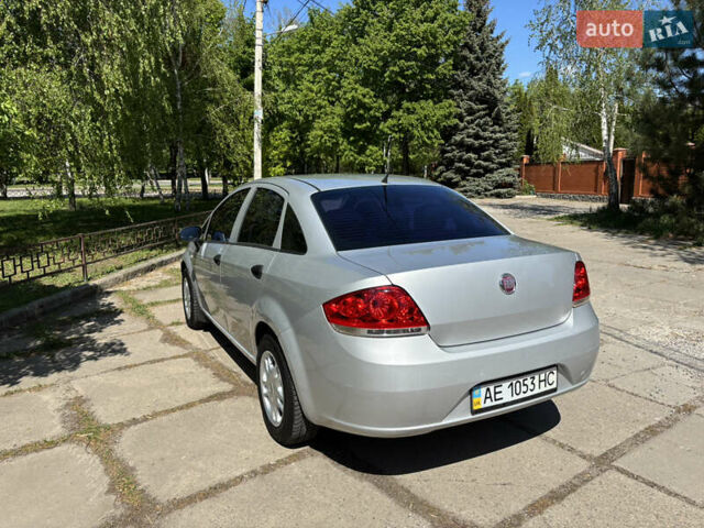Серый Фиат Линеа, объемом двигателя 1.37 л и пробегом 223 тыс. км за 4950 $, фото 3 на Automoto.ua