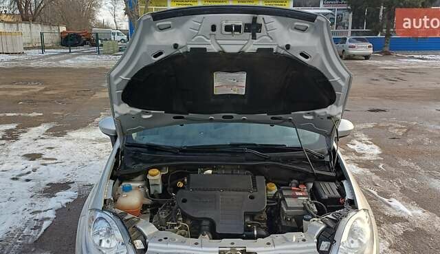 Сірий Фіат Лінеа, об'ємом двигуна 1.25 л та пробігом 54 тис. км за 7700 $, фото 17 на Automoto.ua