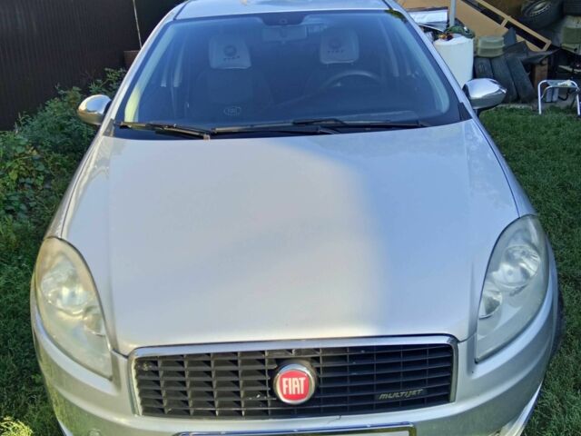 Серый Фиат Линеа, объемом двигателя 1.2 л и пробегом 254 тыс. км за 4600 $, фото 5 на Automoto.ua