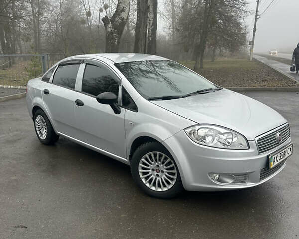 Серый Фиат Линеа, объемом двигателя 1.37 л и пробегом 44 тыс. км за 5100 $, фото 5 на Automoto.ua