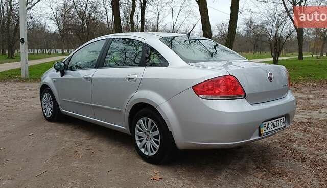 Сірий Фіат Лінеа, об'ємом двигуна 1.25 л та пробігом 53 тис. км за 7500 $, фото 5 на Automoto.ua