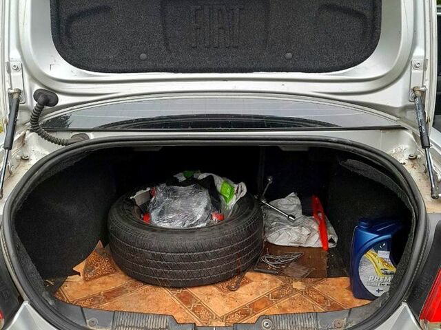 Серый Фиат Линеа, объемом двигателя 1.4 л и пробегом 201 тыс. км за 4200 $, фото 3 на Automoto.ua