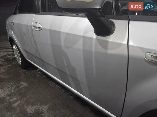 Сірий Фіат Лінеа, об'ємом двигуна 1.37 л та пробігом 113 тис. км за 6500 $, фото 10 на Automoto.ua