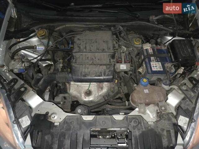 Сірий Фіат Лінеа, об'ємом двигуна 1.37 л та пробігом 113 тис. км за 6500 $, фото 33 на Automoto.ua