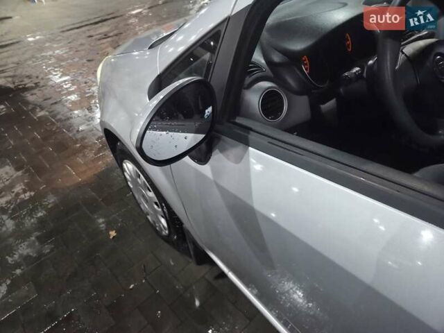 Сірий Фіат Лінеа, об'ємом двигуна 1.37 л та пробігом 113 тис. км за 6500 $, фото 16 на Automoto.ua