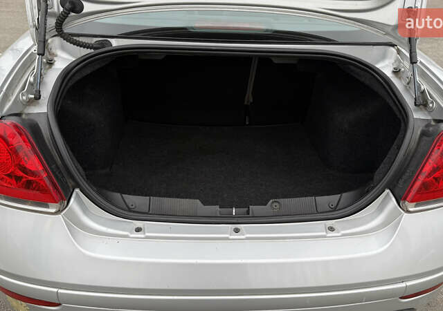 Серый Фиат Линеа, объемом двигателя 1.25 л и пробегом 121 тыс. км за 6500 $, фото 9 на Automoto.ua