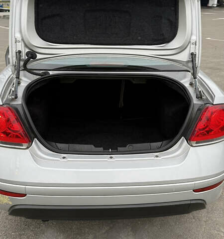 Серый Фиат Линеа, объемом двигателя 1.25 л и пробегом 121 тыс. км за 6500 $, фото 10 на Automoto.ua