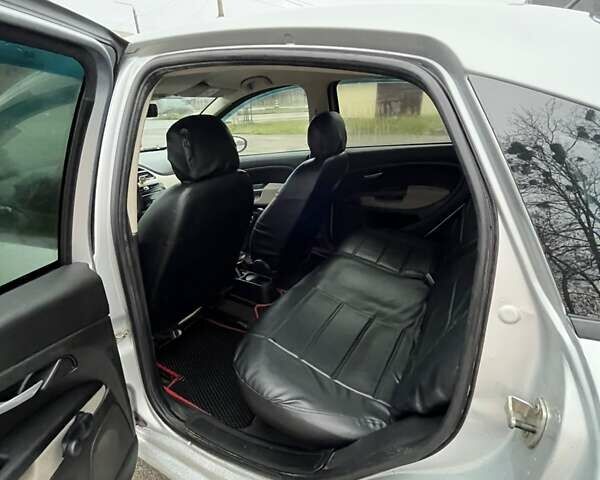 Сірий Фіат Лінеа, об'ємом двигуна 1.4 л та пробігом 278 тис. км за 4600 $, фото 9 на Automoto.ua