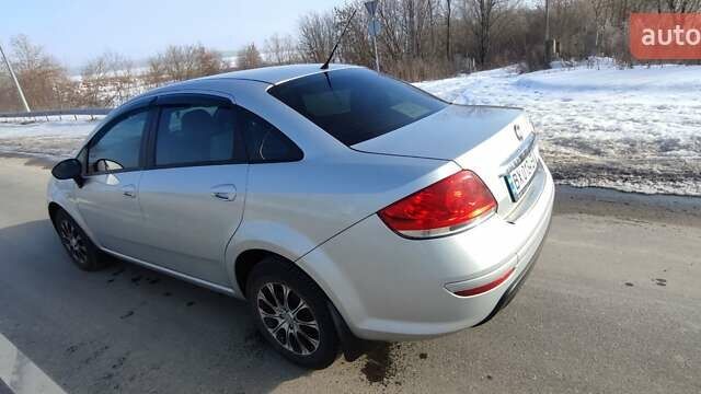 Серый Фиат Линеа, объемом двигателя 1.37 л и пробегом 121 тыс. км за 6900 $, фото 5 на Automoto.ua