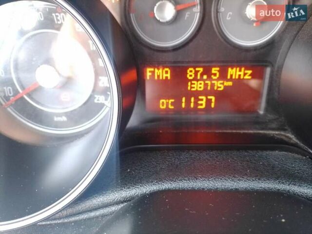 Серый Фиат Линеа, объемом двигателя 1.25 л и пробегом 138 тыс. км за 5400 $, фото 3 на Automoto.ua