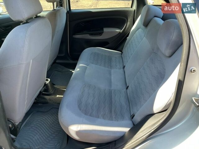 Серый Фиат Линеа, объемом двигателя 1.37 л и пробегом 152 тыс. км за 5100 $, фото 9 на Automoto.ua