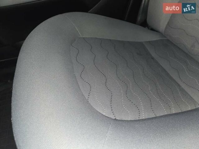 Сірий Фіат Лінеа, об'ємом двигуна 1.37 л та пробігом 113 тис. км за 6500 $, фото 25 на Automoto.ua