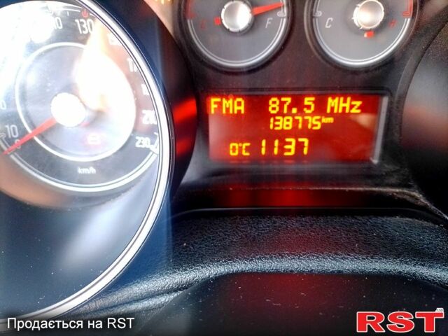 Серый Фиат Линеа, объемом двигателя 1.2 л и пробегом 138 тыс. км за 5400 $, фото 3 на Automoto.ua