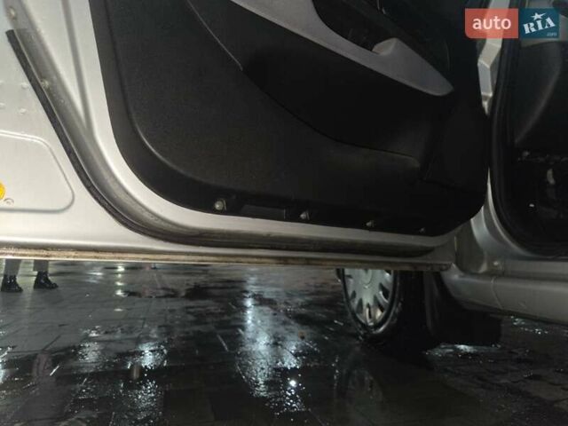 Сірий Фіат Лінеа, об'ємом двигуна 1.37 л та пробігом 113 тис. км за 6500 $, фото 17 на Automoto.ua