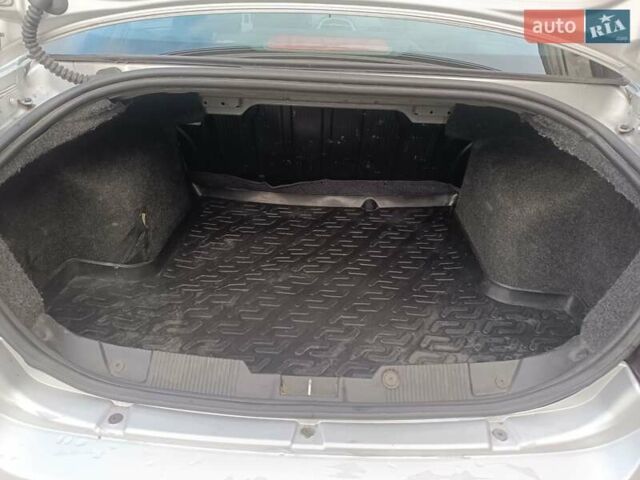 Серый Фиат Линеа, объемом двигателя 1.37 л и пробегом 180 тыс. км за 490 $, фото 30 на Automoto.ua