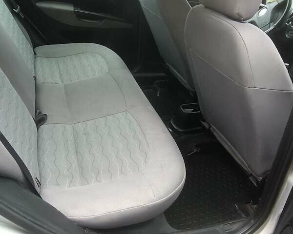 Серый Фиат Линеа, объемом двигателя 1.37 л и пробегом 180 тыс. км за 490 $, фото 19 на Automoto.ua