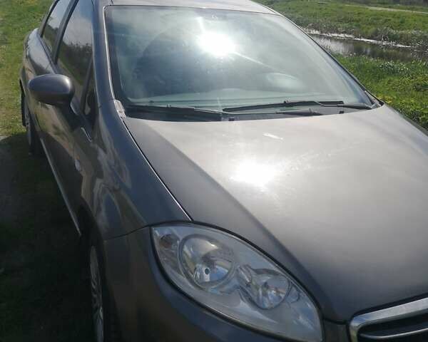 Сірий Фіат Лінеа, об'ємом двигуна 1.37 л та пробігом 270 тис. км за 5700 $, фото 4 на Automoto.ua