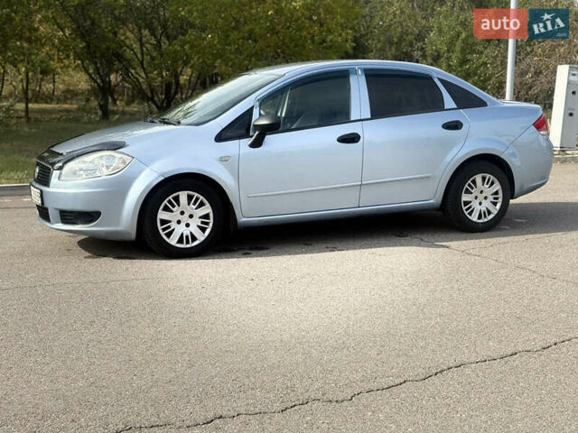 Фіат Лінеа 2007 у Харкові на Automoto.ua Синій Фіат Лінеа, об'ємом двигуна 1.37 л та пробігом 170 тис. км за 4100 $, фото 2 на Automoto.ua