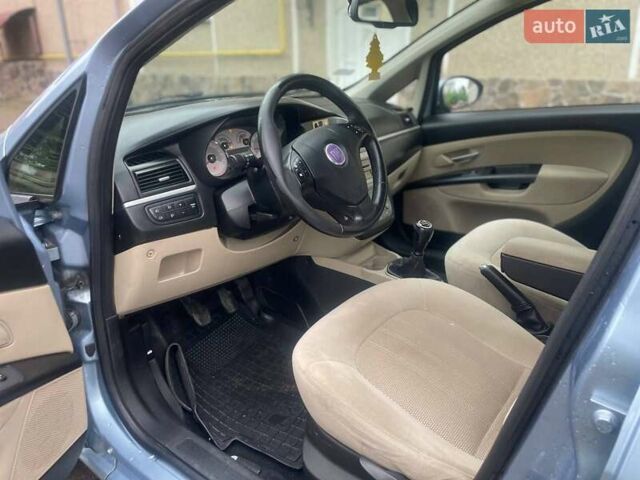 Синий Фиат Линеа, объемом двигателя 1.25 л и пробегом 240 тыс. км за 4200 $, фото 4 на Automoto.ua