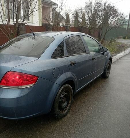 Синий Фиат Линеа, объемом двигателя 1.25 л и пробегом 212 тыс. км за 3000 $, фото 2 на Automoto.ua