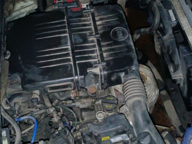 Синій Фіат Лінеа, об'ємом двигуна 1.4 л та пробігом 299 тис. км за 3800 $, фото 17 на Automoto.ua