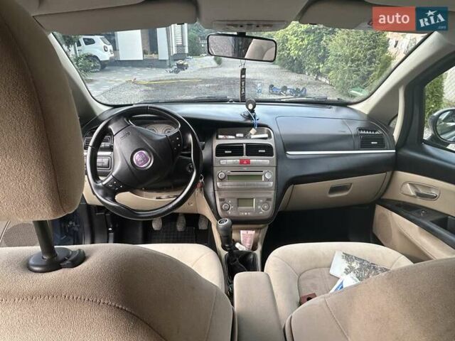 Фиат Линеа 2008 в Львове на Automoto.ua Синий Фиат Линеа, объемом двигателя 1.25 л и пробегом 215 тыс. км за 5100 $, фото 16 на Automoto.ua