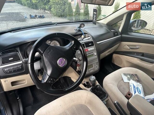Фиат Линеа 2008 в Львове на Automoto.ua Синий Фиат Линеа, объемом двигателя 1.25 л и пробегом 215 тыс. км за 5100 $, фото 17 на Automoto.ua