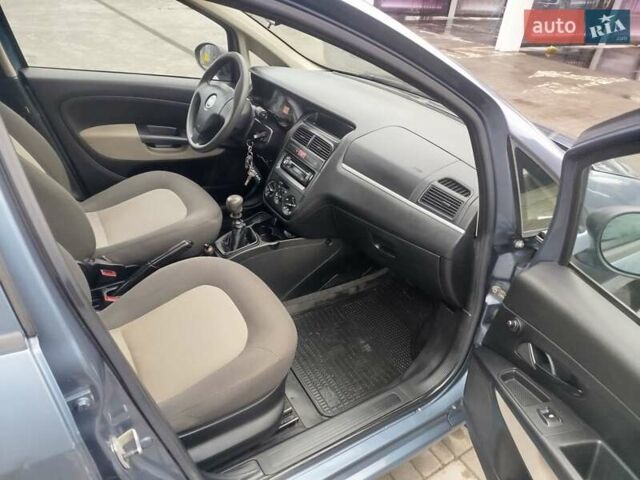 Синій Фіат Лінеа, об'ємом двигуна 1.37 л та пробігом 200 тис. км за 3500 $, фото 9 на Automoto.ua