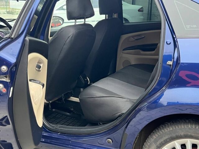 Синій Фіат Лінеа, об'ємом двигуна 1.3 л та пробігом 227 тис. км за 4799 $, фото 5 на Automoto.ua