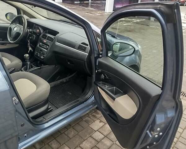 Синій Фіат Лінеа, об'ємом двигуна 1.37 л та пробігом 200 тис. км за 3500 $, фото 10 на Automoto.ua