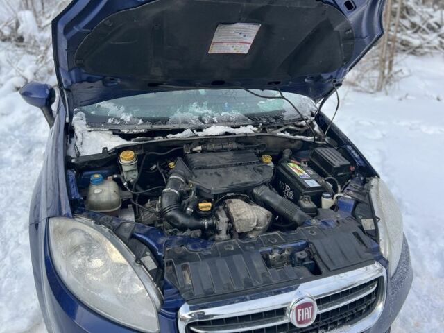 Синий Фиат Линеа, объемом двигателя 1.3 л и пробегом 220 тыс. км за 2200 $, фото 6 на Automoto.ua