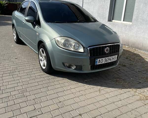 Зеленый Фиат Линеа, объемом двигателя 1.37 л и пробегом 193 тыс. км за 4300 $, фото 1 на Automoto.ua