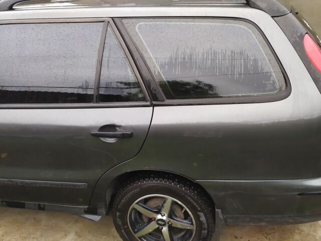 Серый Фиат Мареа, объемом двигателя 1.6 л и пробегом 370 тыс. км за 400 $, фото 2 на Automoto.ua