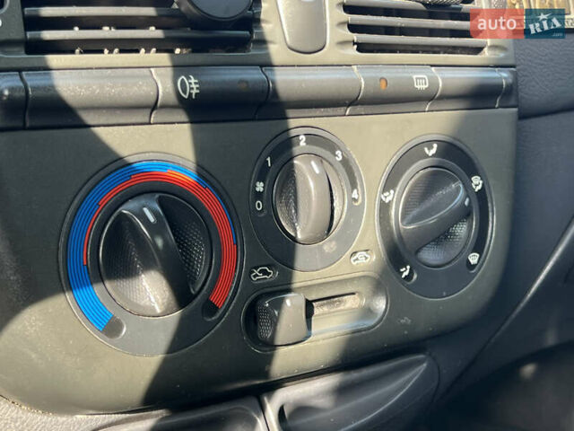 Синий Фиат Мареа, объемом двигателя 1.58 л и пробегом 154 тыс. км за 1600 $, фото 6 на Automoto.ua