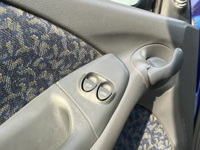 Синий Фиат Мареа, объемом двигателя 1.6 л и пробегом 154 тыс. км за 1599 $, фото 3 на Automoto.ua