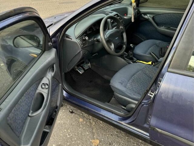 Синий Фиат Мареа, объемом двигателя 1.6 л и пробегом 3 тыс. км за 1600 $, фото 4 на Automoto.ua