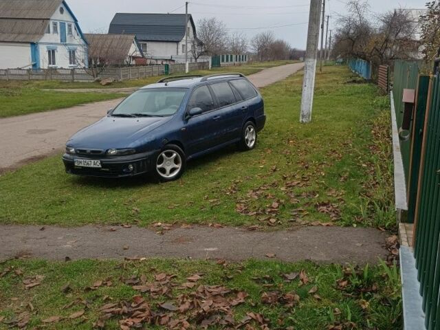 Синий Фиат Мареа, объемом двигателя 1.8 л и пробегом 310 тыс. км за 1497 $, фото 3 на Automoto.ua