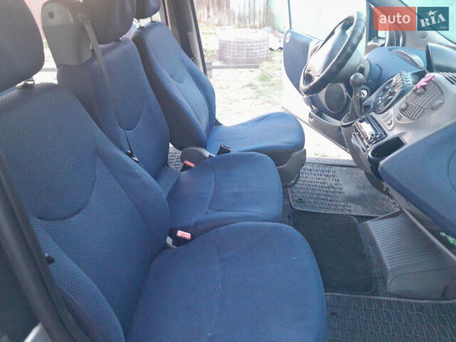 Сірий Фіат Мультіпла, об'ємом двигуна 1.6 л та пробігом 123 тис. км за 1900 $, фото 7 на Automoto.ua