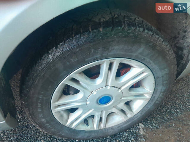 Сірий Фіат Мультіпла, об'ємом двигуна 1.6 л та пробігом 123 тис. км за 1900 $, фото 14 на Automoto.ua