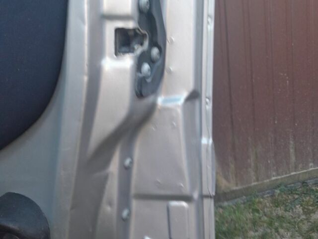 Сірий Фіат Мультіпла, об'ємом двигуна 1.6 л та пробігом 123 тис. км за 1900 $, фото 15 на Automoto.ua