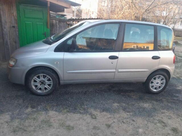 Сірий Фіат Мультіпла, об'ємом двигуна 1.6 л та пробігом 123 тис. км за 1900 $, фото 4 на Automoto.ua